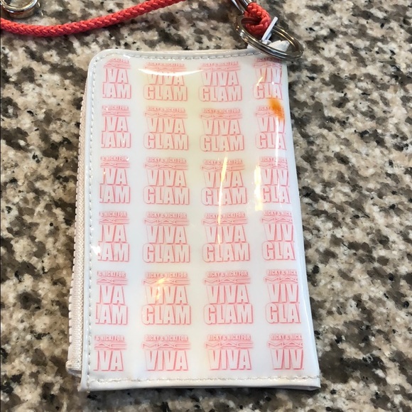 MAC Cosmetics VG Wallet - Picture 3 of 6